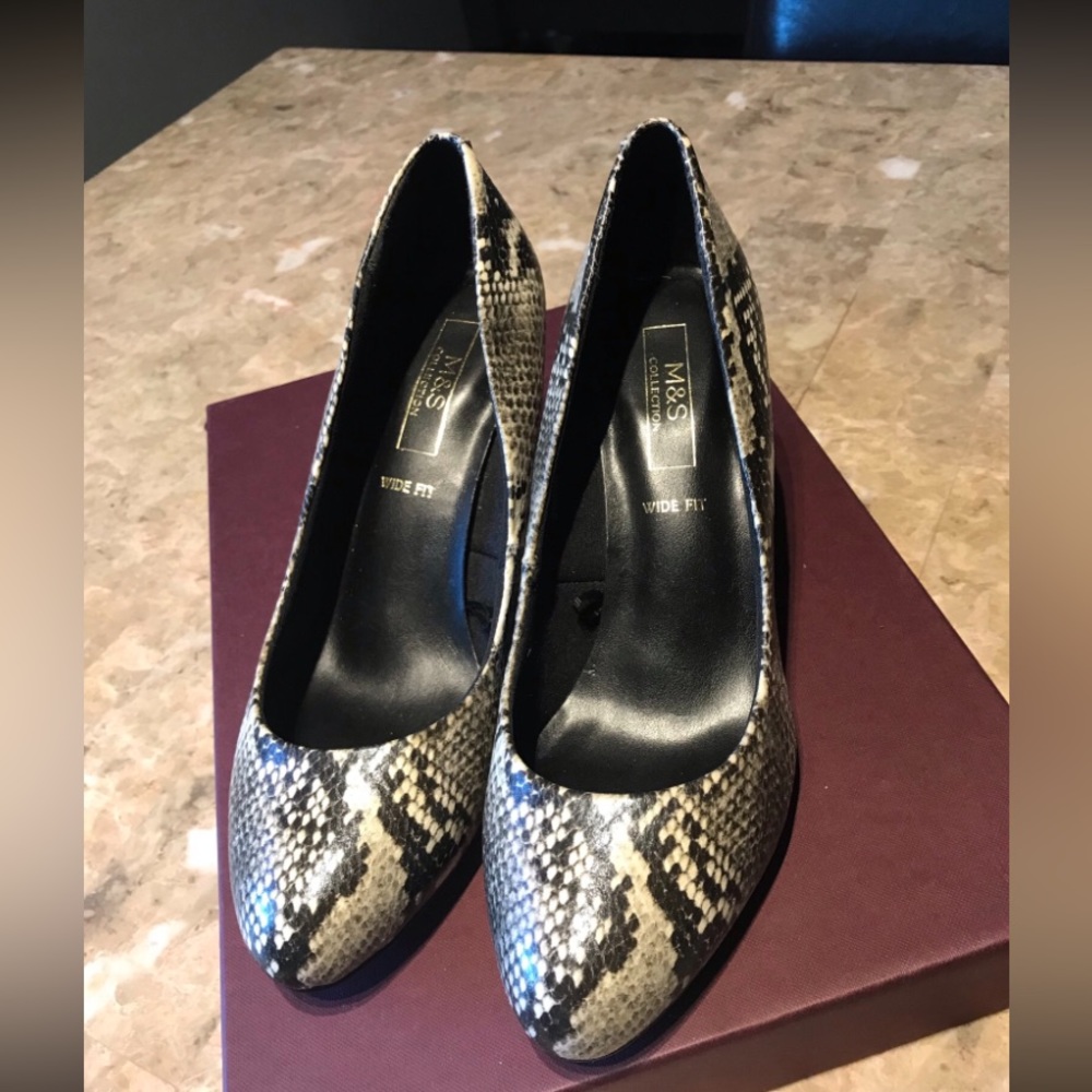 Marks & Spencer Snake Inspired heels UK  Size 4 1/2